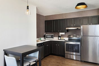 Suite, 1 Bedroom (Mobility Accessible, Tub)