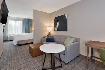 Studio Suite, 1 King Bed, Accessible Bathtub, Kitchen (Mobility)