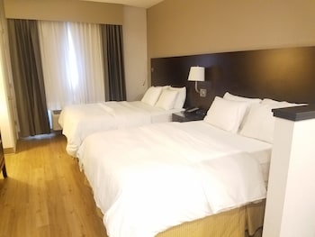Room, 2 Queen Beds, Non Smoking