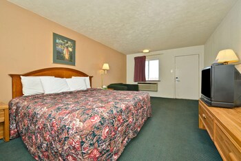 Room, 1 King Bed, Smoking