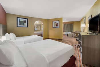Family Suite, 2 Queen Beds, Non Smoking, Refrigerator & Microwave