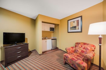 Family Suite, 2 Queen Beds, Non Smoking, Refrigerator & Microwave
