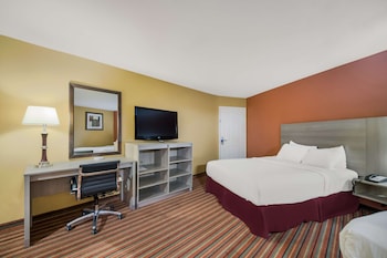Family Suite, 2 Queen Beds, Non Smoking, Refrigerator & Microwave