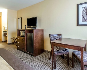 Standard Room, 2 Queen Beds, Non Smoking
