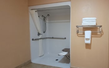 Room, 2 Queen Beds, Accessible, Non Smoking