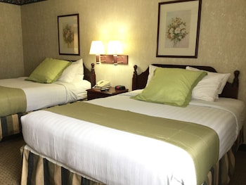 Room, 2 Queen Beds, Non Smoking