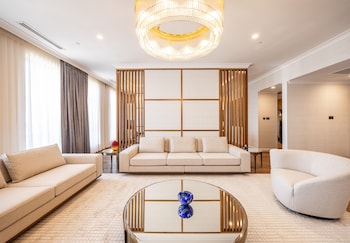 Duxton Suite