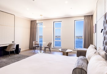 Club King River View