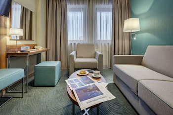 Luxury Suite
