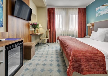 Standard Double bed
