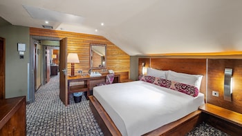 Dainton Suite