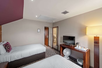 Dainton Suite