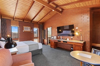 Room, 1 King Bed, Non Smoking