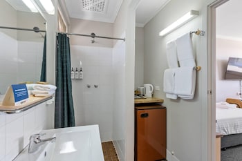 Standard Room, Multiple Beds, Non Smoking