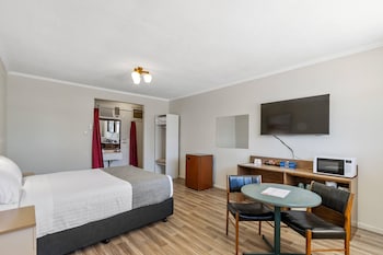 Standard Room, 1 Queen Bed, Non Smoking
