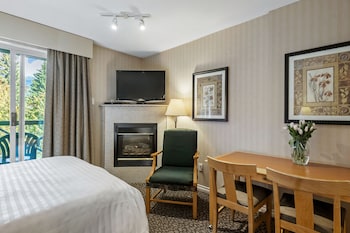 Standard Studio Suite, 1 Queen Bed, Kitchenette