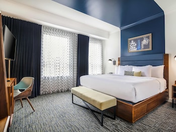 Superior Room, 1 King Bed