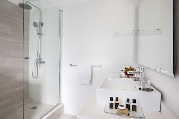 Double Room (Unique)