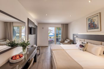 Double or twin Sea Front room