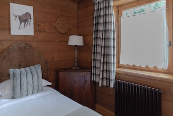Suite with room for 1 child