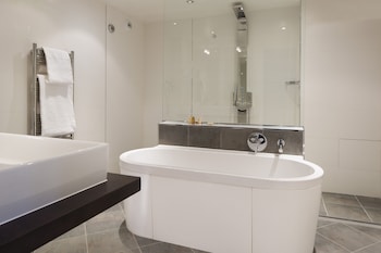 Suite, 1 King Bed with Sofa bed