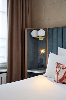 Superior Room, 1 Queen Bed, Non Smoking
