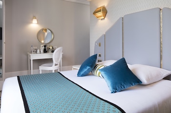 Connecting Rooms