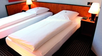 Basic Twin Room