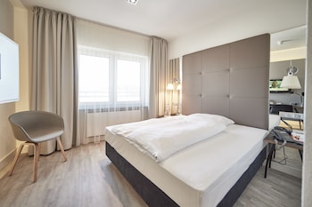 Basic Double Room, 1 Bedroom, Non Smoking, Courtyard View (New Style)