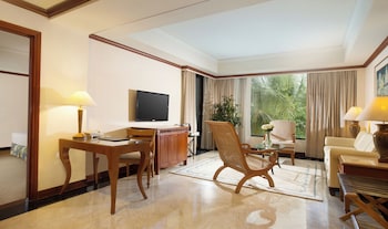 Suite (Regency)