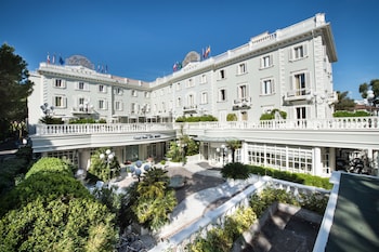 Deluxe Double or Twin Room, Pool View