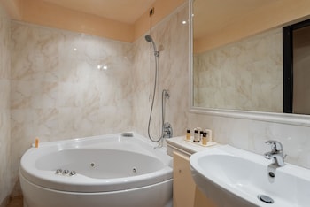 Junior Suite, Hot Tub