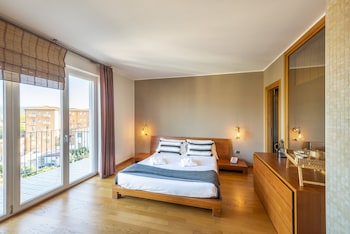 Deluxe Suite, Hot Tub