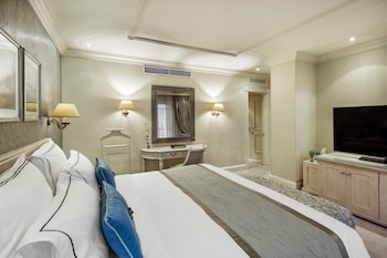 Luxury Suite