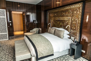 Club Suite, 1 King Bed, Club Lounge Access (Prestige)