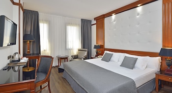 Superior Room, 1 Double Bed, Non Smoking