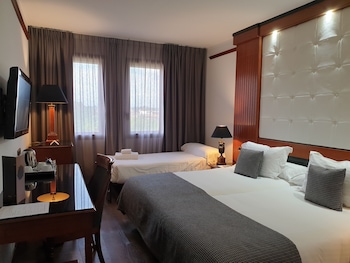 Standard Room, 3 Twin Beds, Non Smoking