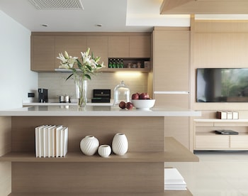 Suite, 2 Bedrooms (Ocean Coral Lounge)