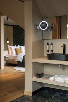 Elite Studio Suite