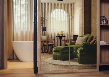 Luxury Studio Suite