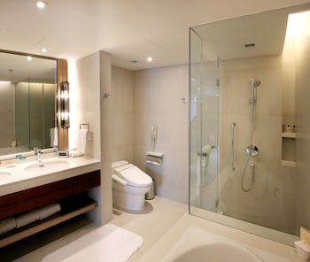 City Wing, Executive Suite, 1 King Bed