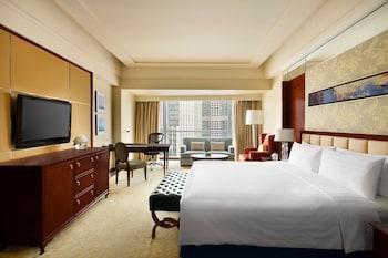 Valley Wing Deluxe Grand King (Exclude the Valley Wing Lounge privileges)