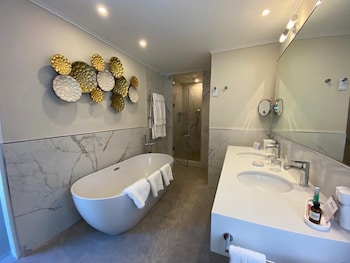 Junior Suite, 1 King Bed