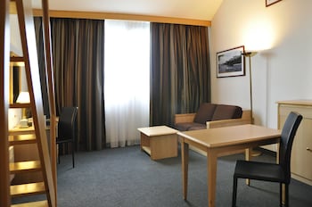 Suite AFFAIRES grand lit et canapé-lit pour enfant de 12 ans maximum