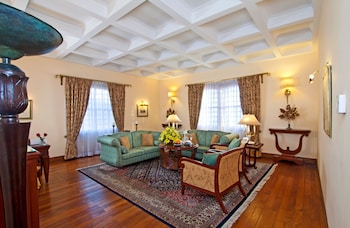 Luxury Suite