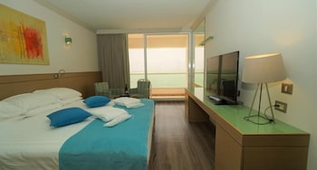 Deluxe Suite, Balcony, Sea View
