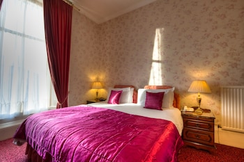 Standard Double Room, Shared Bathroom