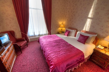 Standard Double Room, Shared Bathroom