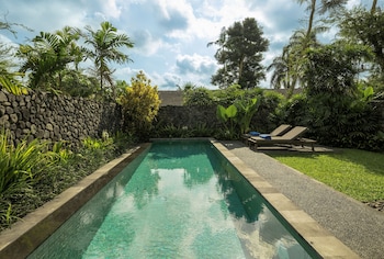 Villa (Pool)