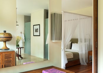 Villa (Forest Edge)